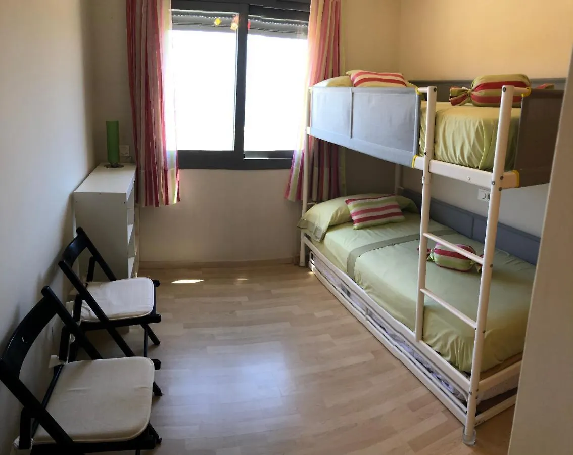 Atico Mirador Paseo Antonio Banderas primera linea de playa y piscina Málaga Apartamento
